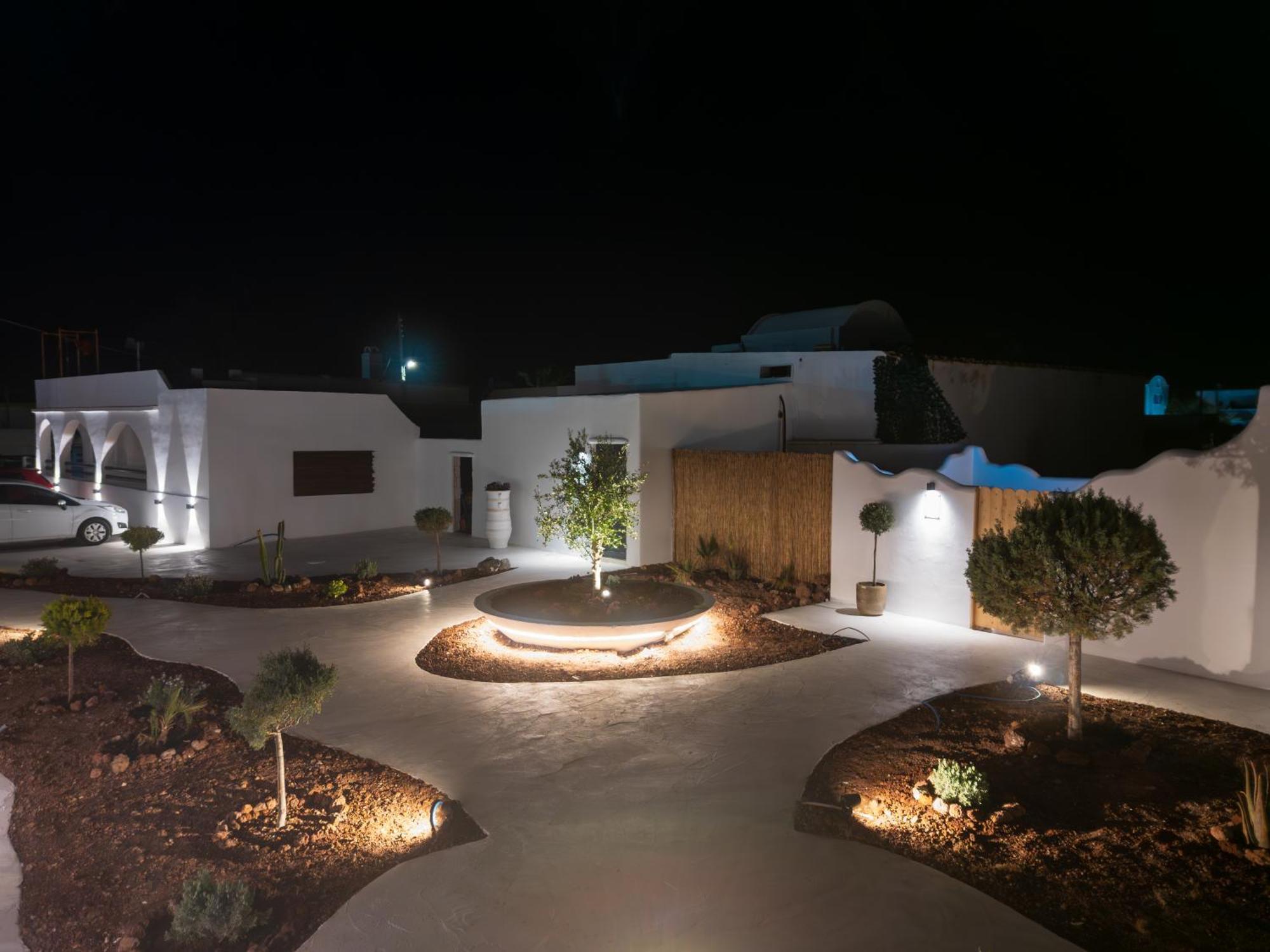 Electra Suites & Spa Perivolos  Exterior photo